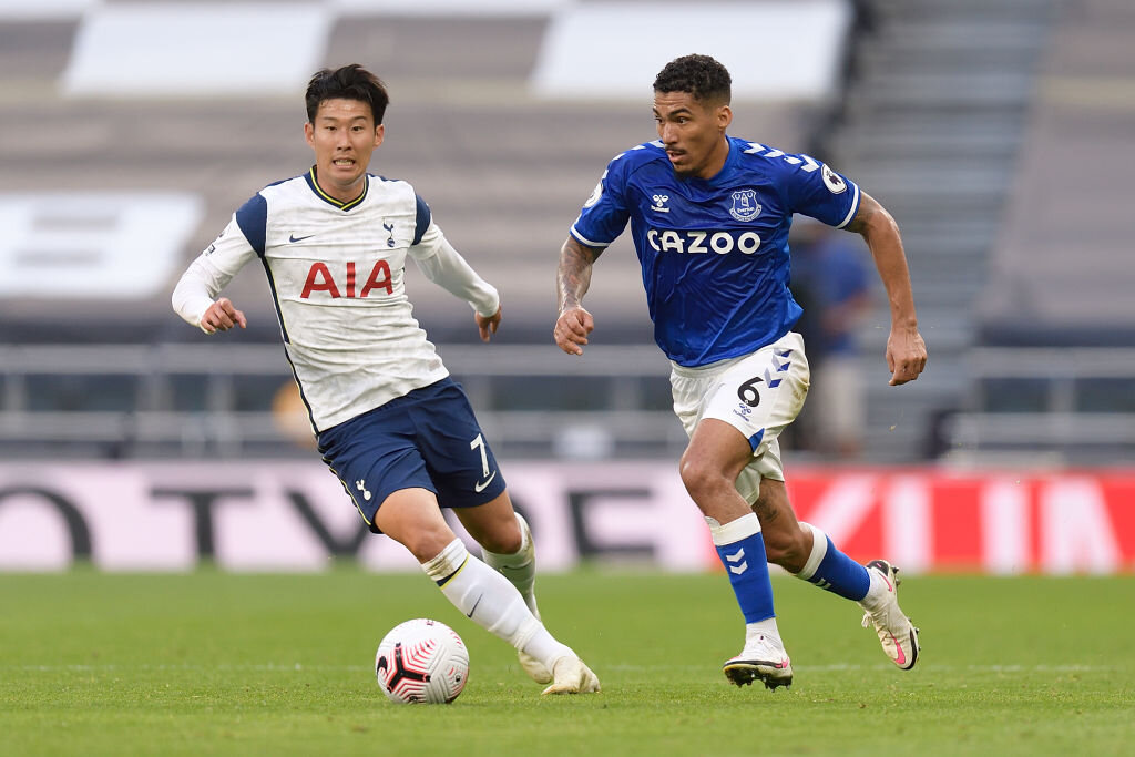 Момент из матча "Эвертон - Тоттенхэм"