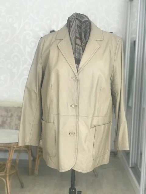 Ремонт женского жакета. Ателье Ирины Берзиной.