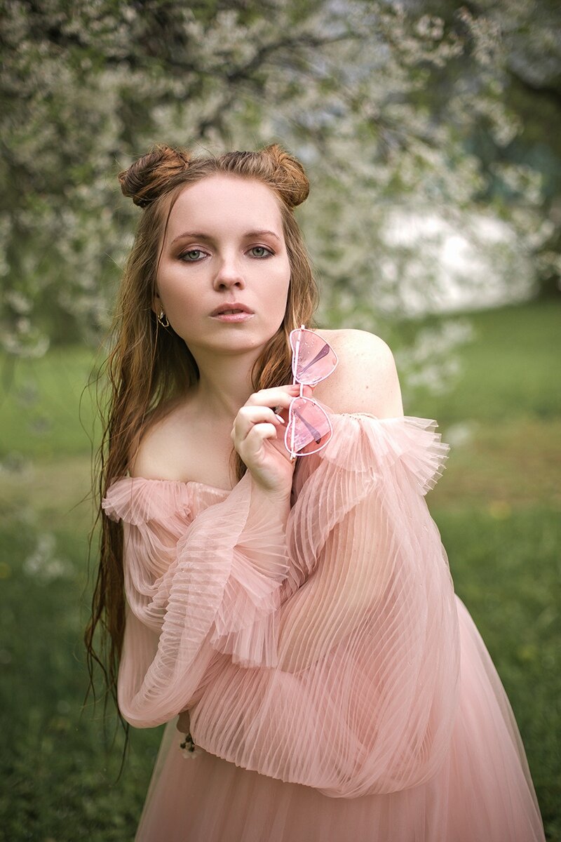 Бежевые оттенки нюда с бронзовым акцентом 