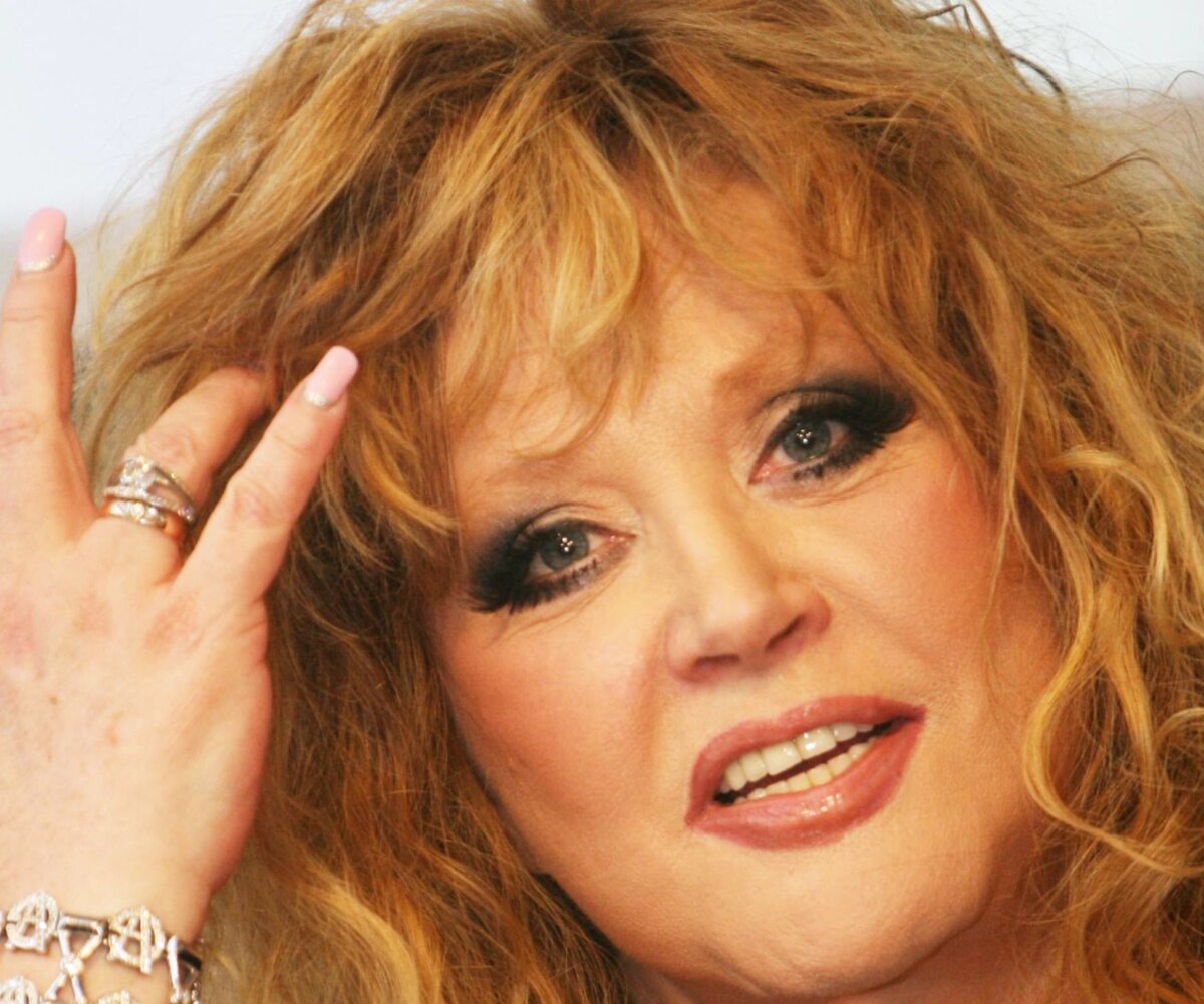     «Маньяк испугал Пугачеву»: Соседов рассказал, почему певице пришлось сбежать в Болгарию