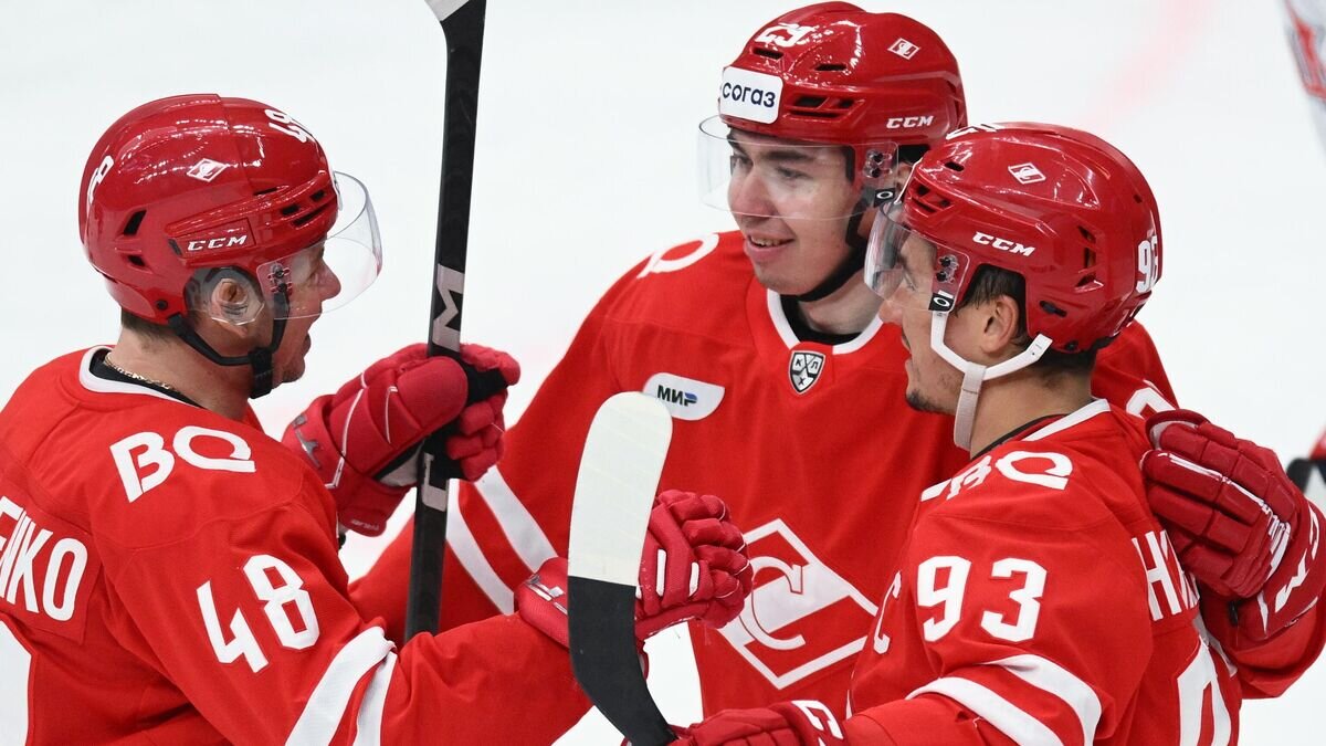    Хоккеисты "Спартака" в матче КХЛ© РИА Новости / Владимир Астапкович