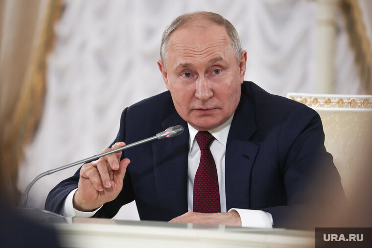    Президент РФ Владимир Путин озвучил планы по масштабному обновлению городского пассажирского транспорта в стране