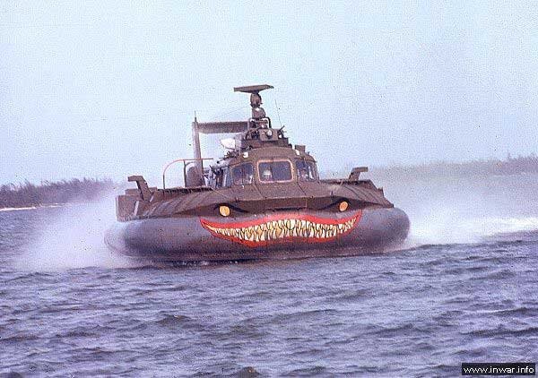 Катер на воздушной подушке