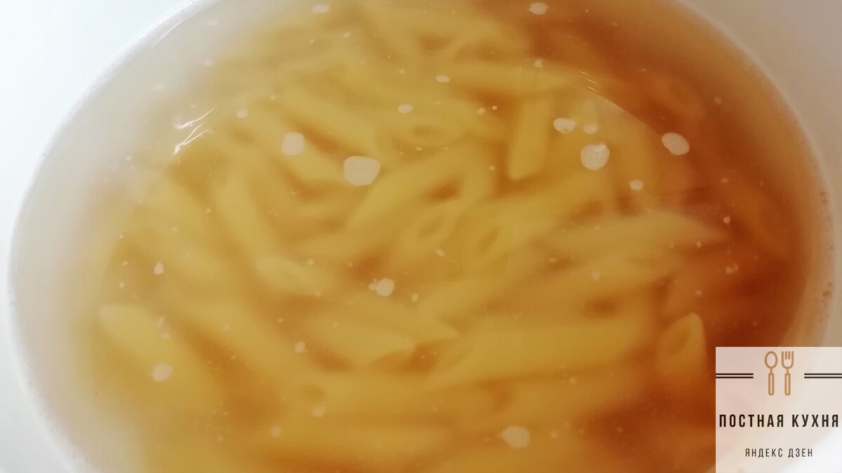 процесс готовки макарон с овощами 