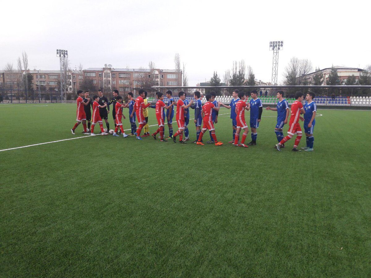 Сборная Узбекистана U-16 под руководством Азамата Абдураимова проводит в Ташкенте учебно-тренировочный сбор.