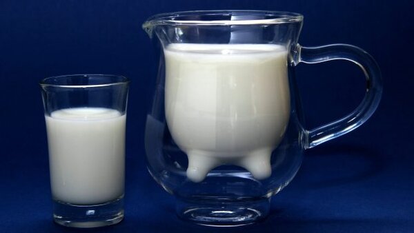 4 факта о молоке, которые заставляют усомниться в его пользе