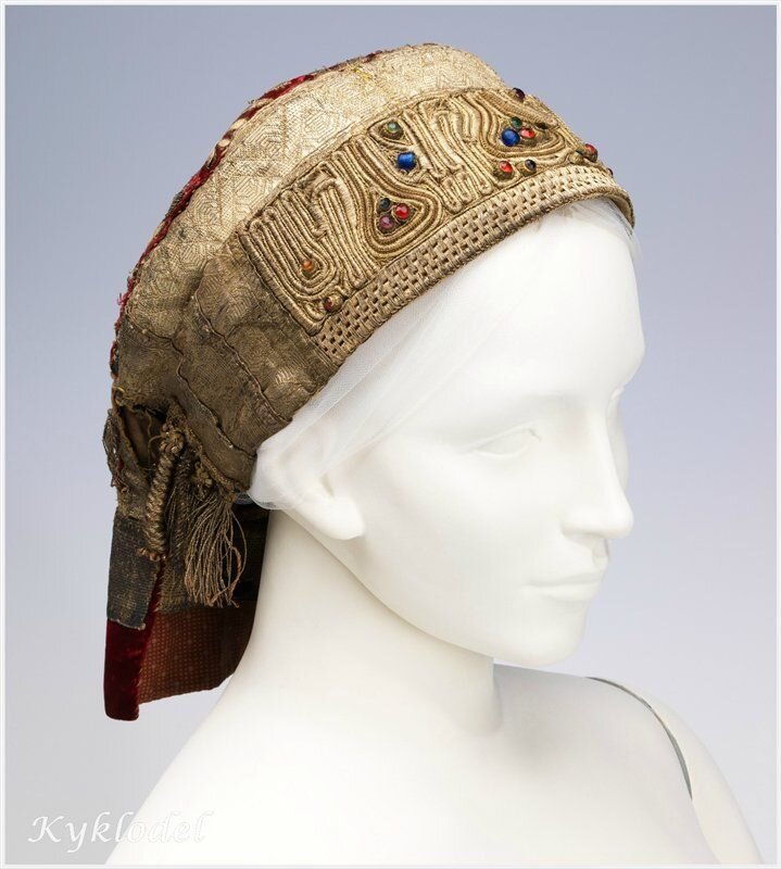 Женский головной убор - сорока