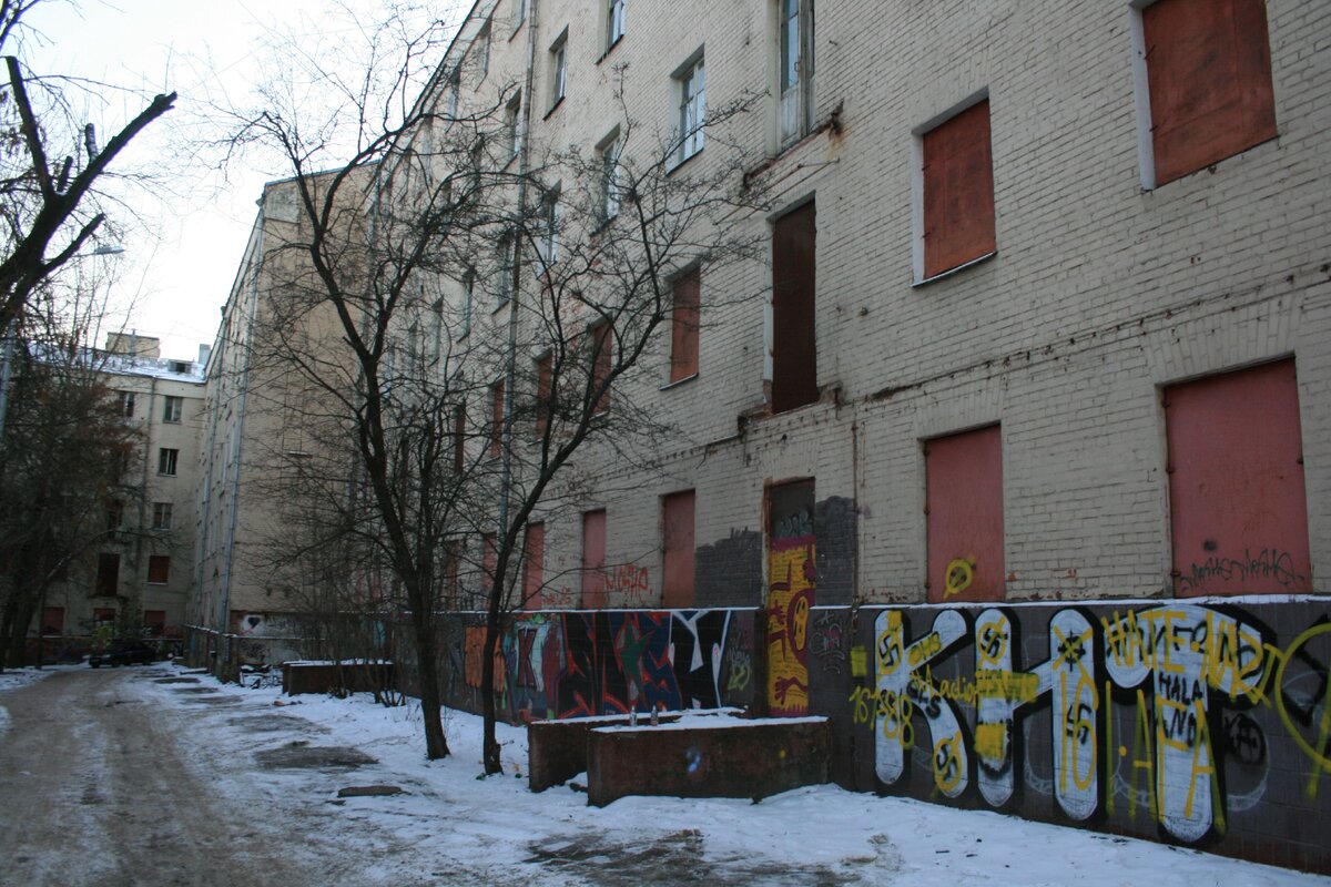 Целый заброшенный район почти в центре Москвы | Охотник за брошенными АВТО  | Дзен