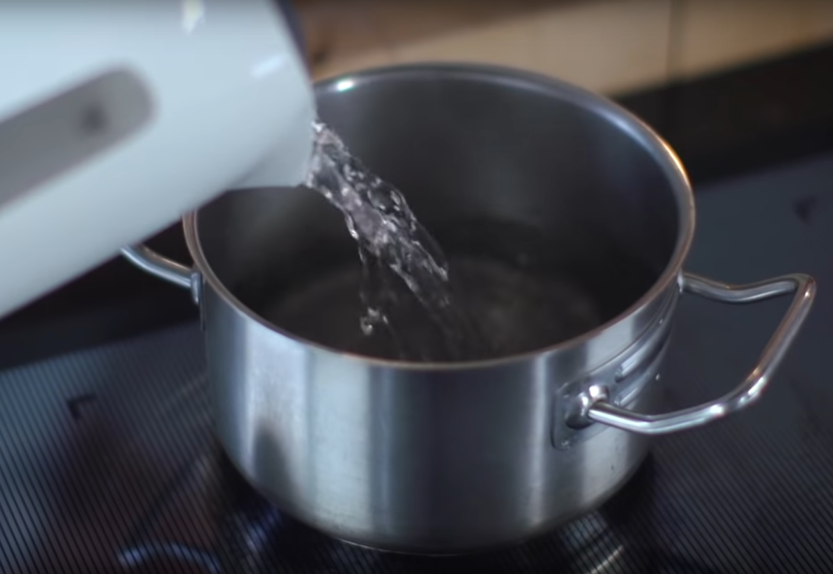 Горячая вода ускорит процесс закипания