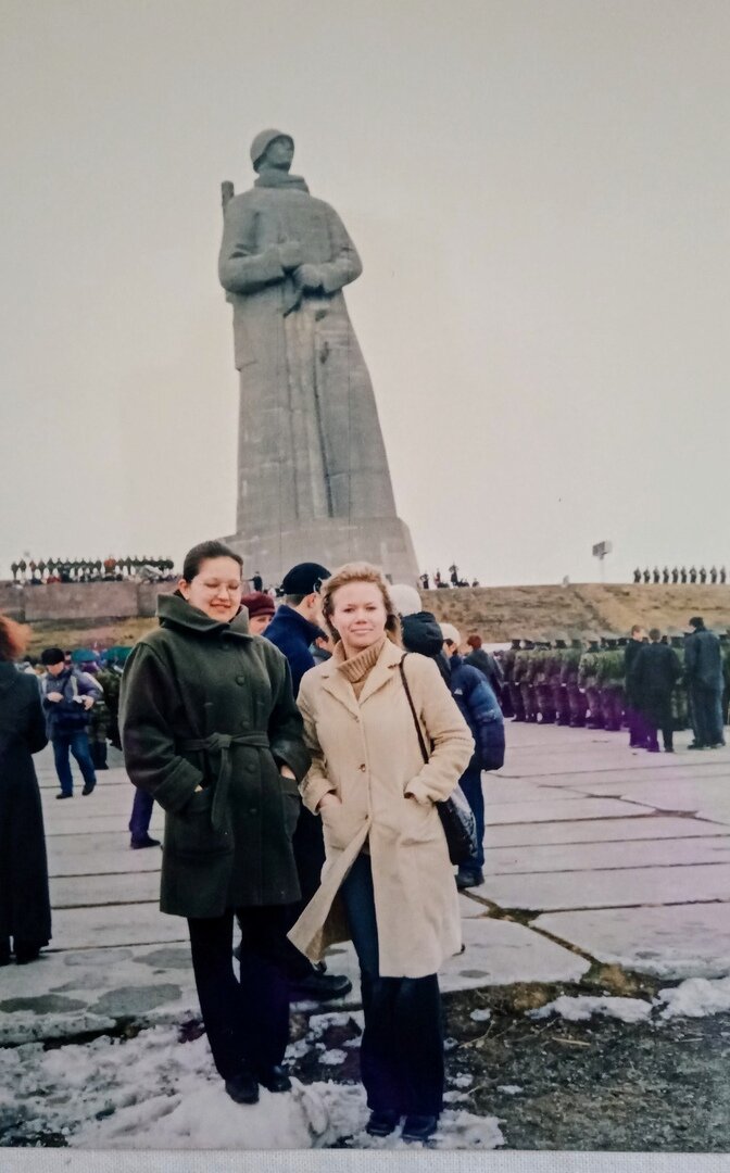 Памятник Алеша. 9 мая 2003 года. Мурманск. Фото из личного архива.