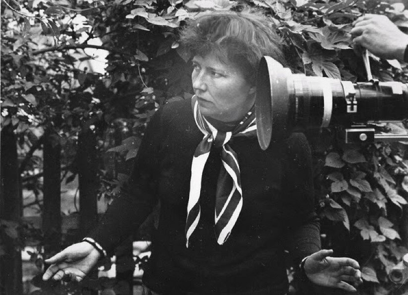 Режиссёр Искра Бабич на съёмках.