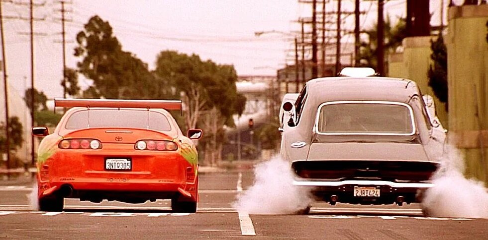 Доминик Торетто Форсаж 1. Toyota Supra – «Форсаж» (2001). Супра и Чарджер Форсаж. Dodge Charger Форсаж 1 Toyota Supra. Гонки форсаж