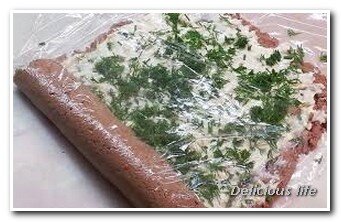 Как свернуть рулет в пленке