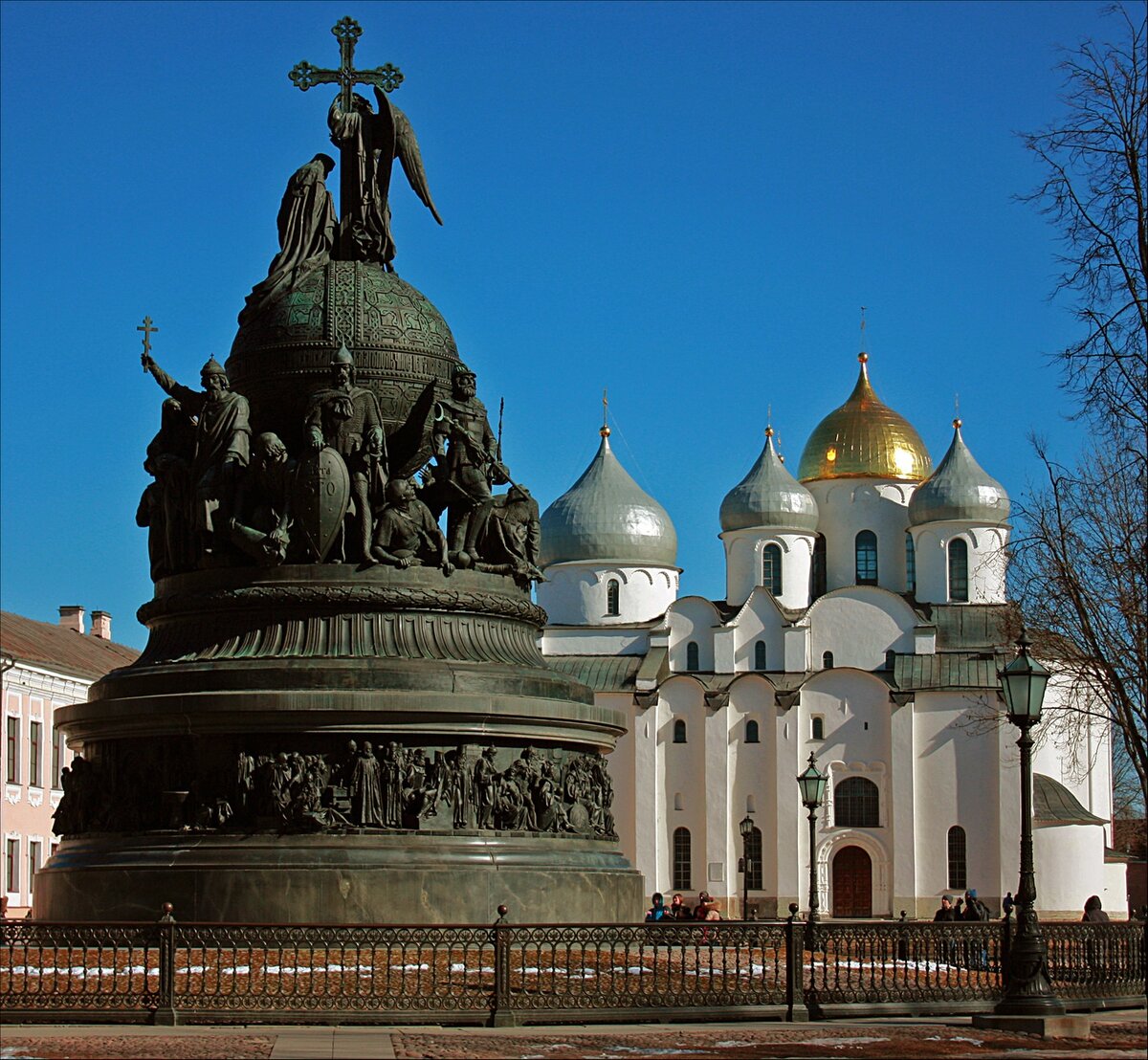 Памятник тысячелетие россии фото