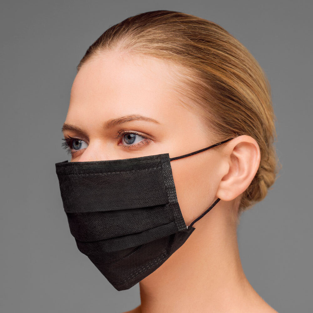 на   фото    обычная   медицинская   маска.    Но   поможет    ли    она  в   борьбе   с   вирусом?    читай   дальше   и   узнаешь   какие   маски    реально    помогут    защитится   от   covid-19