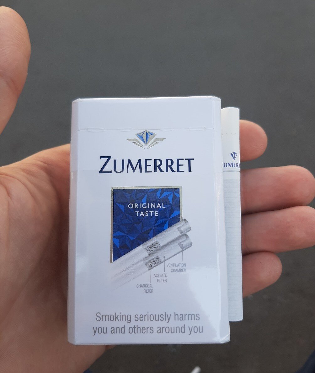 Лучшие сигареты цена качество в россии. Zumerret Blue сигареты. Недорогие сигареты. Недорогие сигареты с натуральным табаком. Марки недорогих сигарет.