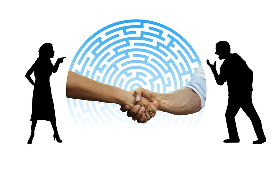 Демонстрация ссоры в семье, которая возникает из-за навязывания своего мнения