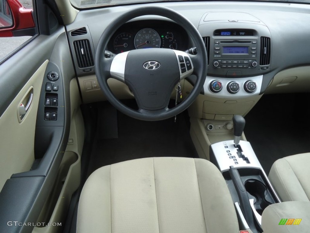 Hyundai Elantra салон