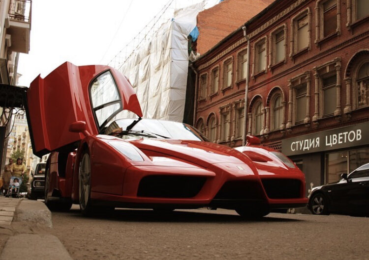 FERRARI ENZO