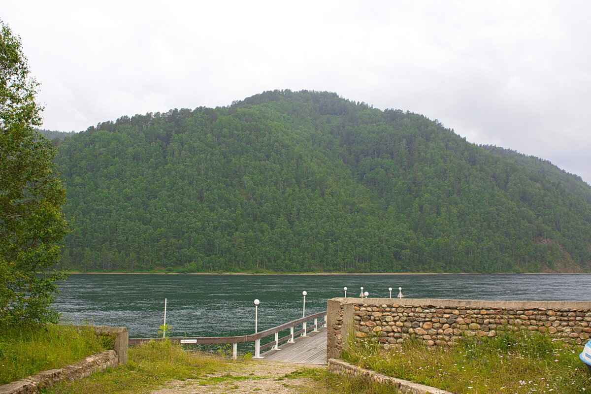 Почему домик на Байкале лучше номера Крымского отеля: Все на фото