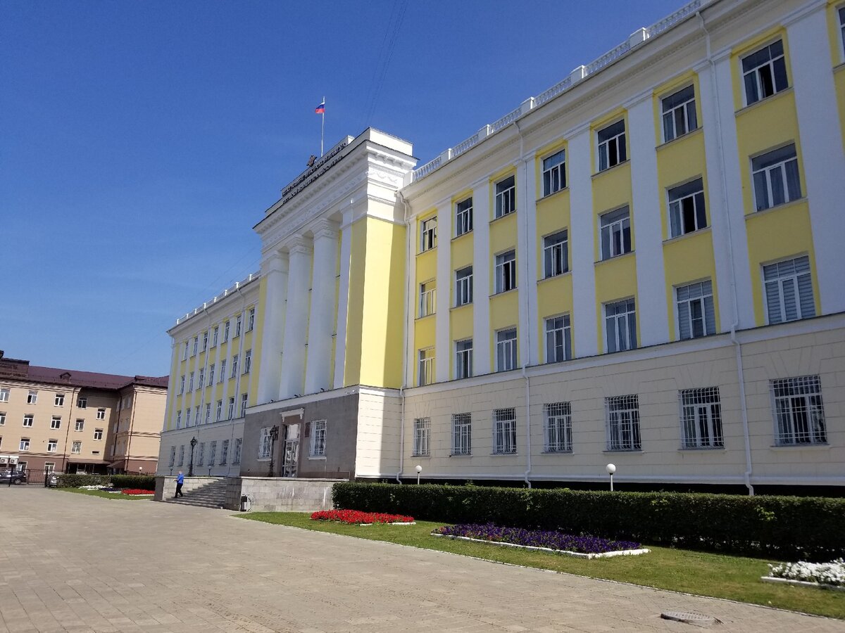 Фото: Здание ГУВД по Алтайскому краю