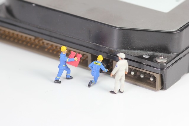 https://pixabay.com/photos/computer-hard-drive-3293875/