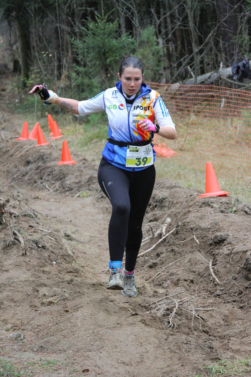 Смотрим под ноги. Фото с трейла "Неизбеганная жилка" (здесь и далее, если не указано иное, все фото - мои)