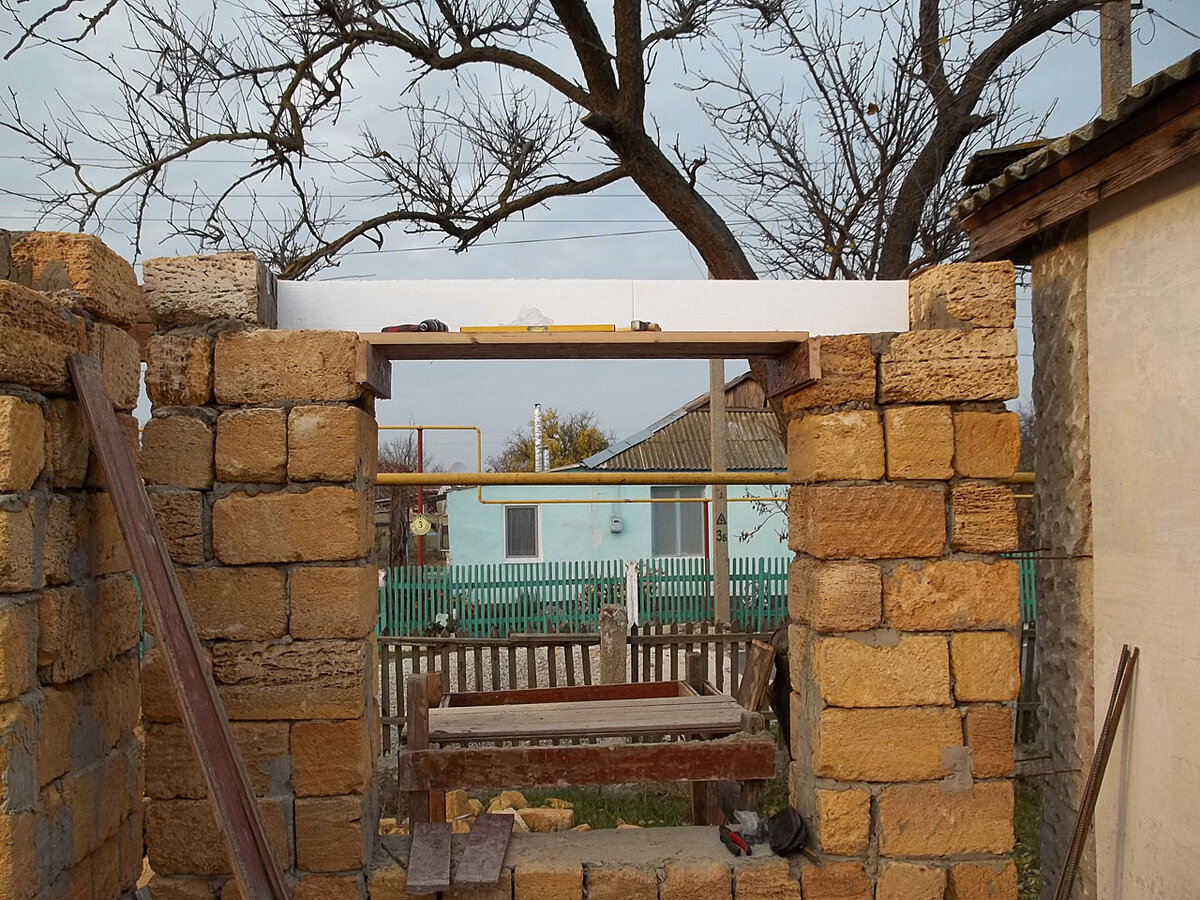 Установил пенопласт к наружному борту (галерея) →