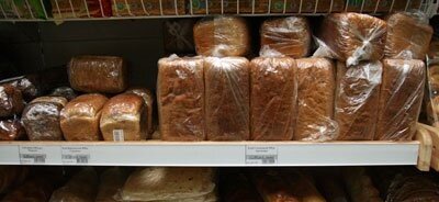 И хлебопечка тут мало поможет, - ручками, и только!