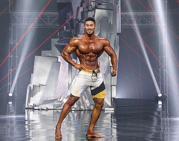 https://www.instagram.com/ifbbpro_thanos/