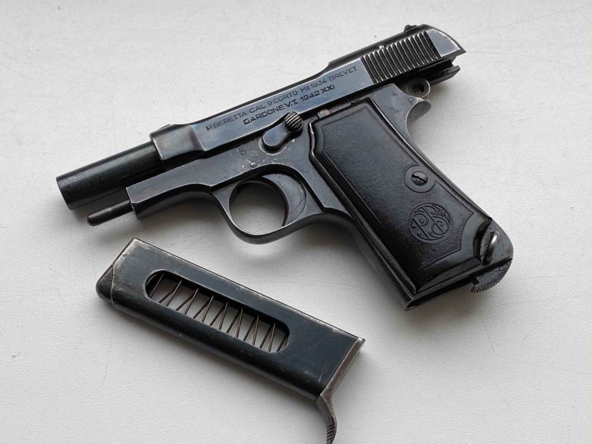 Beretta m1934. Беретта 1934. Beretta 1934 пистолет. Пистолет Беретта 1934 года.