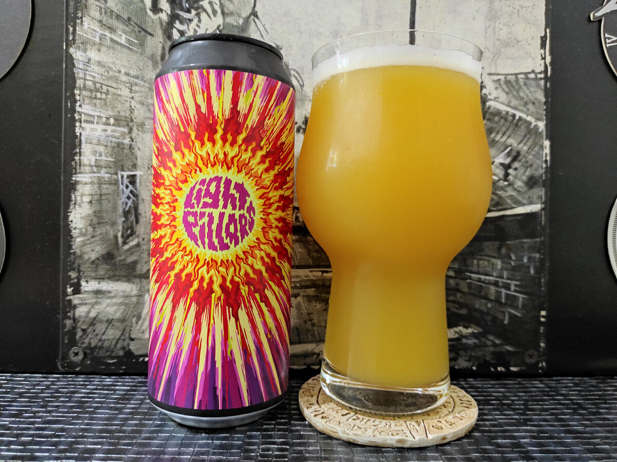 Light Pillars в ноунейм-бокале