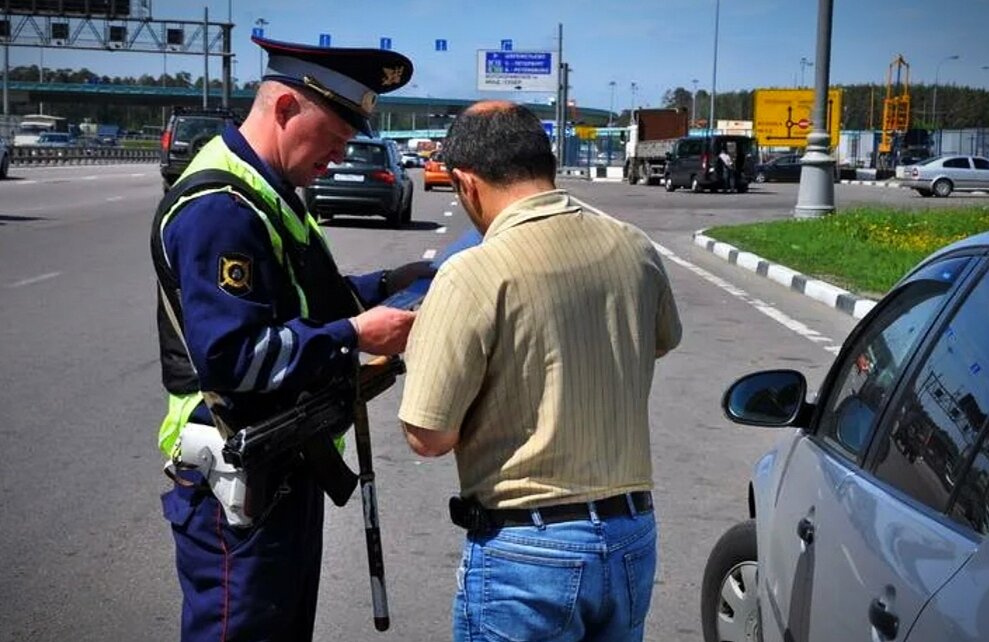 Трюк со звонком в службу поддержки ГИБДД