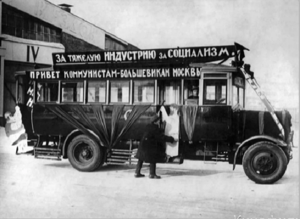 Тов. Сталин сумел привить всему населению свои представления о величии страны.