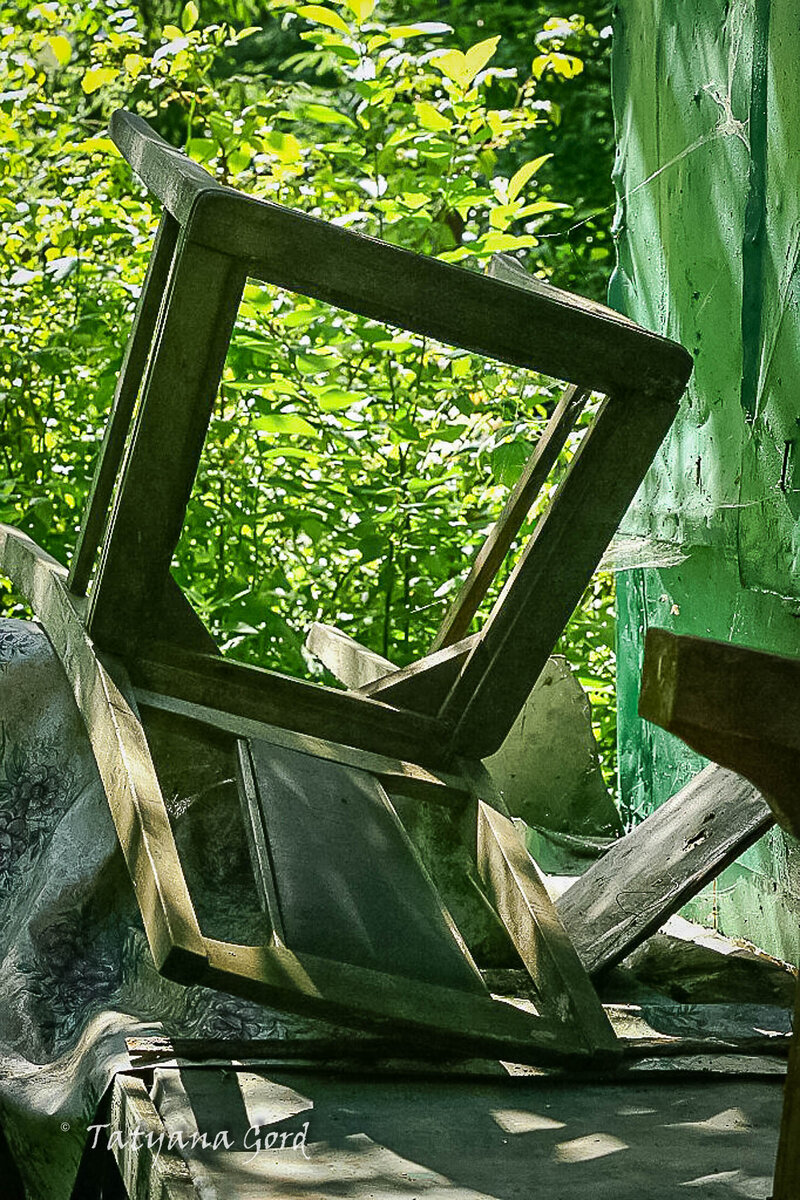 Вот такой был стул.