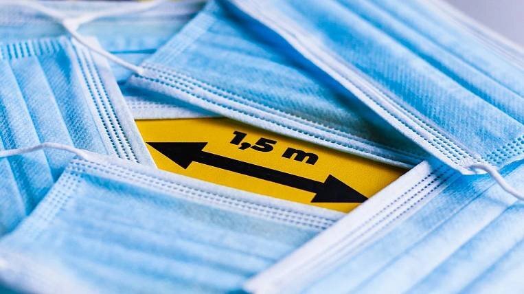 Скорее всего новый штамм вируса принесет с собой новые ограничения. Стоковое изображение