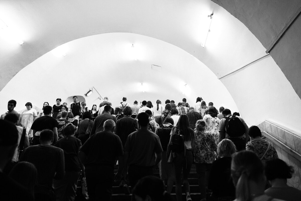 ©️Уличный фотограф Сергей Караваев, Fujifilm X-T4, Fujifilm XF 18mm f/1.4 R LM WR