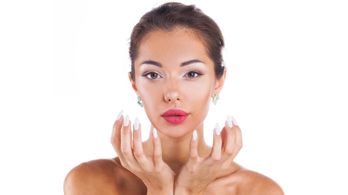    Как помочь своим ноготочкам