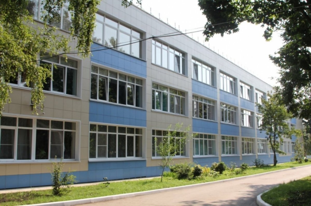    Глава администрации Тулы осмотрел отремонтированную школу на ул. Кауля