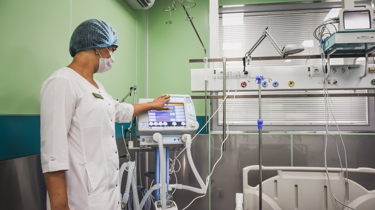     Медикам перечислили стимулирующие выплаты в размере от 500 тысяч до 1 млн рублей в Нижегородской области. В 2023 году денежные средства получили 100 врачей. Об этом рассказали в региональном правительстве.