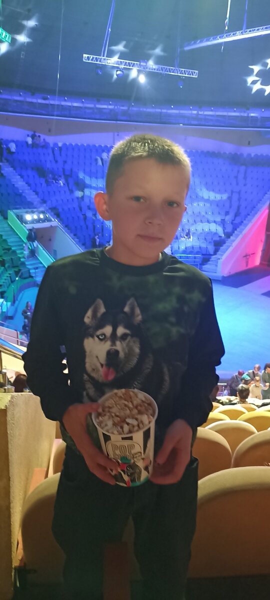 Никита сегодня был в цирке