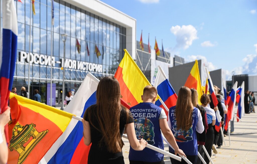 В Твери помнят о жертвах Беслана – здесь прошла акция «Молодежь против террора»