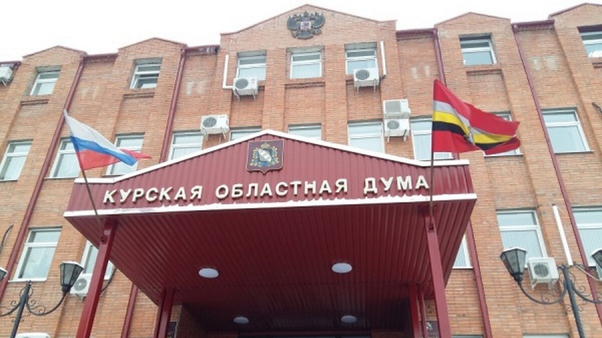    В Курске контролируют процесс строительства детской больницы и ремонта поликлиники №4