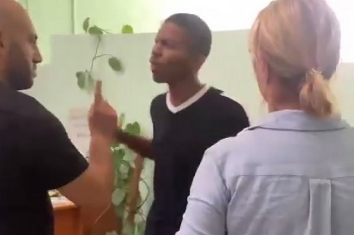    Появилось видео, как сын президента ЦАР ударил двух человек в Кисловодске