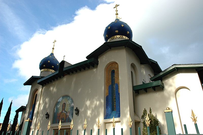 Фото:ru.wikipedia.org. Orthodox Church of all Russian Saints, Burlingame, California, USA.