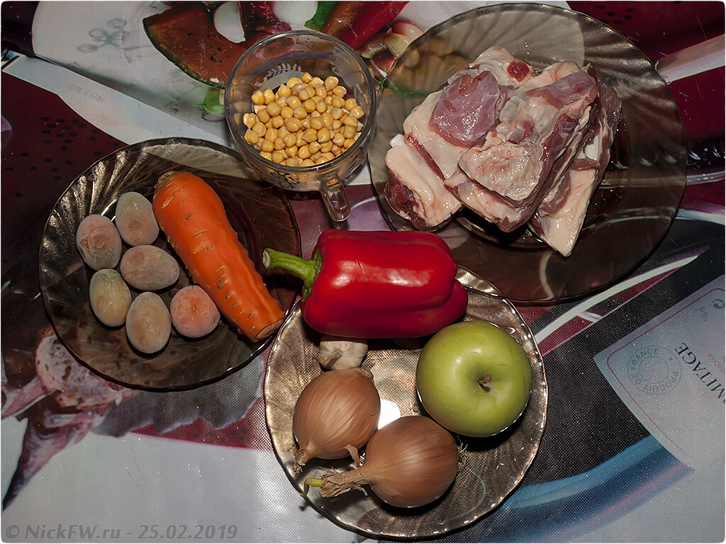 2. Шурпа в сотейнике © NickFW.ru