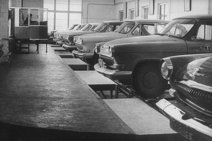 Тмп 20 астрахань. 1-Й таксомоторный парк Москва. Таксомоторный парк 1 Ленинград. 20 Таксомоторный парк Москва. 14 Таксомоторный парк Москва.