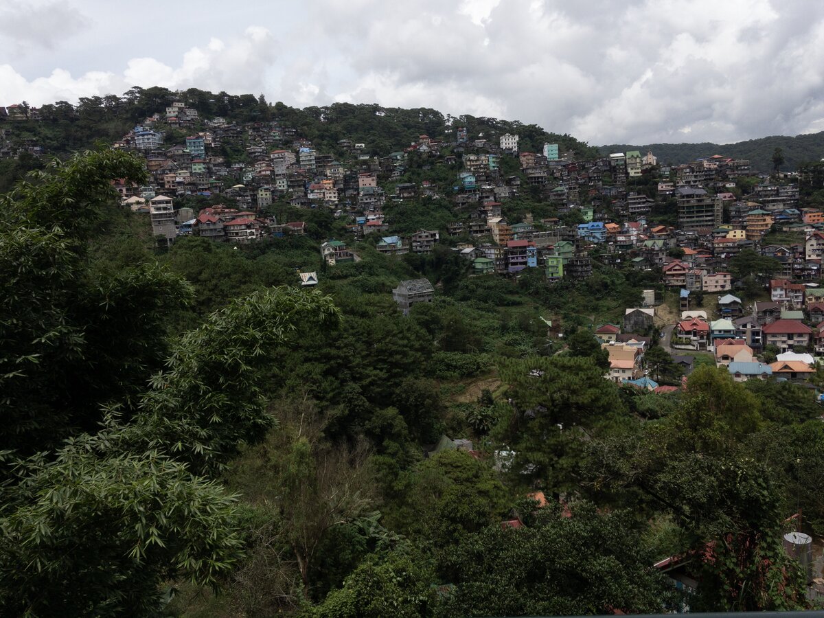 Для начала, оцените вид с балкона! 