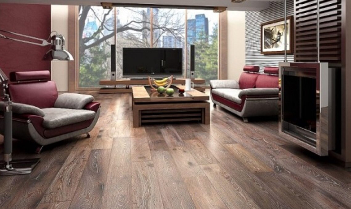 Ламинат хорошо облагораживает помещение