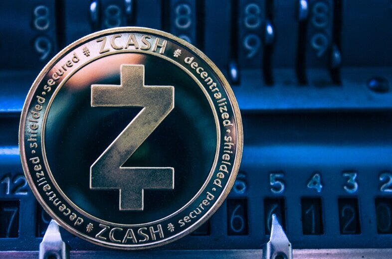 Криптовалюта Zcash (ZЕC) за последние два года существенно потеряла в цене, снизившись $484 до $40. В начале прошлого года капитализация актива превышала $1,543 млрд, а в середине января 2020 года составила всего лишь $303,689 млн.
